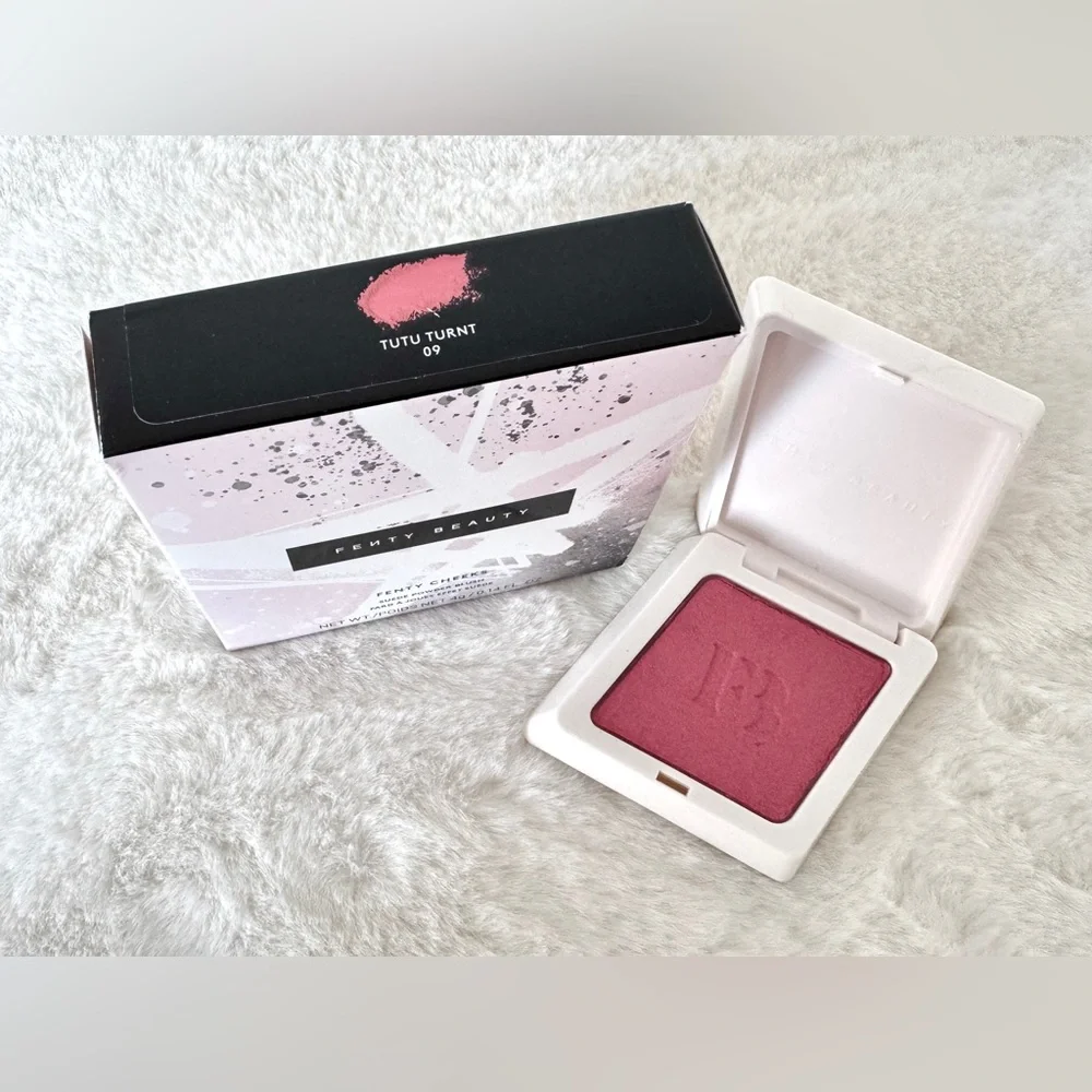Fenty Beauty Tutu Turnt Suede Powder Blush - NIB